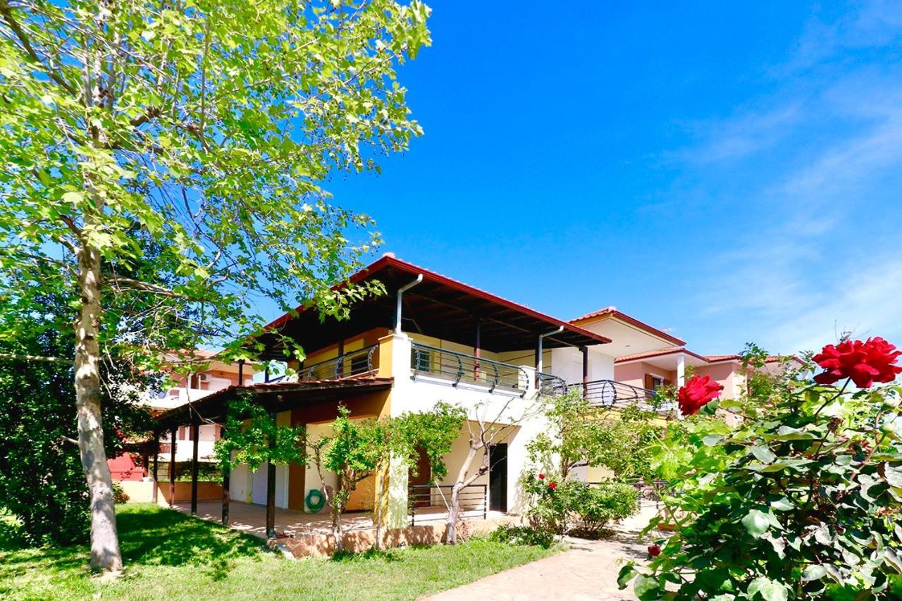 Nikiti Family House Villa Exteriör bild